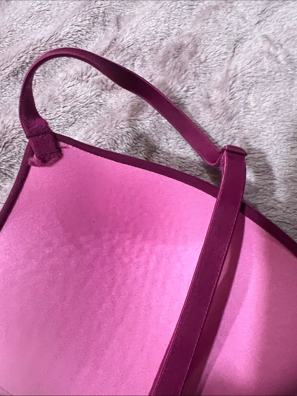 PINK Victoria's Secret Wireless Bra in Magenta - Picture 7 of 8